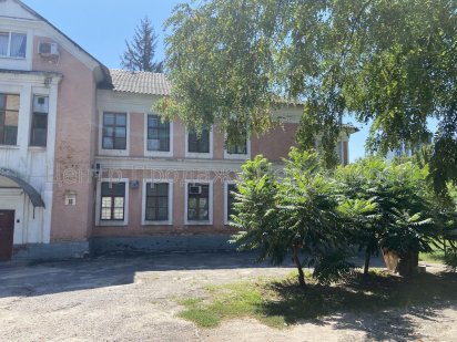 Продам 1/2 отдельно стоящего здания район Французского бульвара Харків