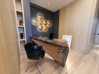 Продам  видовой офіс(162м2)з DE Lux ремонтом на Кловскому узвозі 7а Київ