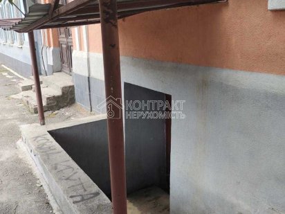 Продажа комерч. помещ.- цоколь в центре Харьков