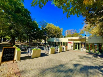 Продам бизнес в центре Одессы(кафе 120кв). Свет  не отключают! Одесса