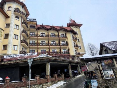 Готель в центрі Буковеля 850 м² Поляниця