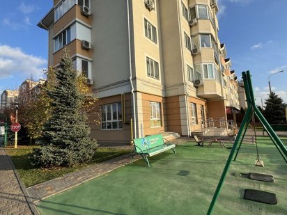 Продаж комерційного приміщення 231м2  ЖК Петрівсткий квартал Святопетровское