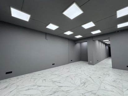 Без% Продаж приміщення 200м2, Святопетрівське, вул. Б. Хмельницько 11В Святопетрівське