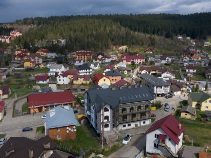 Готельно-оздоровчий комплекс "Україна"/ 15% річних Сходница