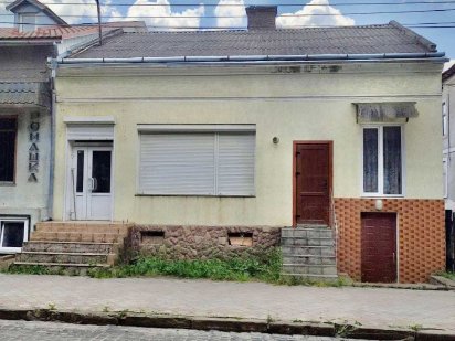 Продається комерційне приміщення . Чортків Чертков