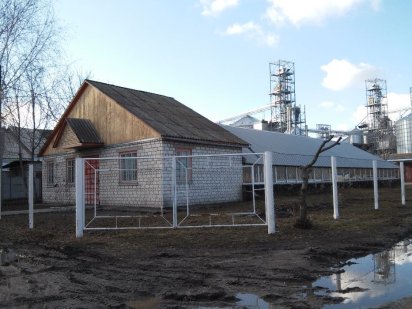 Продаж ангару з підвалом та офісним приміщенням (462 кв.м) Корсунь-Шевченковский