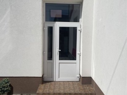 Здаються в оренду під офіс Виноградов