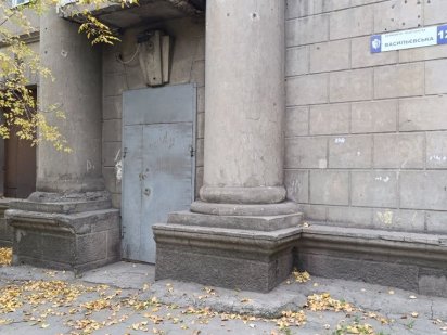 Оренда приміщення поруч із виїздом на мосту Каменское