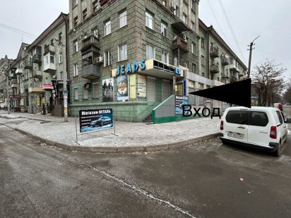 Сдам приміщення біля Центрального ринку (Дніпропетровськгаз) Торг! Каменское