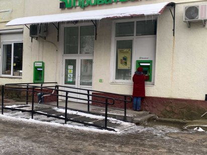 Оренда приміщення у м. Долині по вулиці Грушевського. Долина