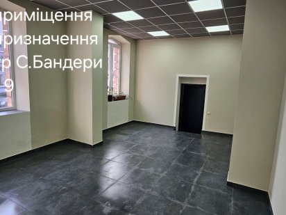 Торгово офісне приміщення Калуш