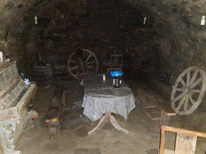 Здається підвальне прим.Старе Місто Кам'янець-Подільський