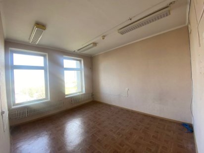 Здам ,продам офісне приміщення (центр міста ) Кам'янець-Подільський