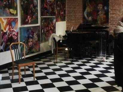 Оренда кав'ярні, комерційне приміщення в МЦ Світовид Коломия