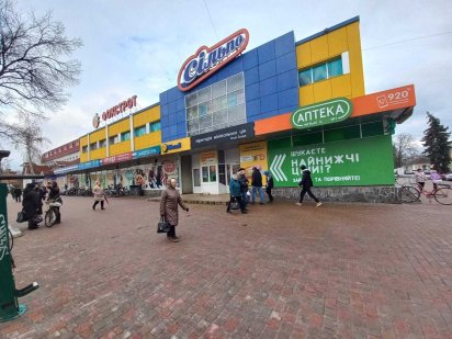 здамо в оренду приміщення під магазин Миргород Сільпо Миргород