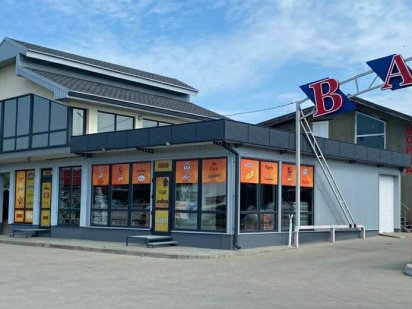 Сучасне торгове приміщення 120 кв м Мукачево