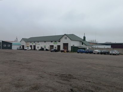 Здам в оренду  приміщення під офіси,  магазин автозапчастин, інший вид Сарни