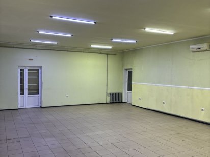 Сдается теплое Помещение. Проходное место.