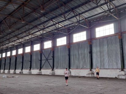 Великий склад на рампі Умань Обїздна Умань