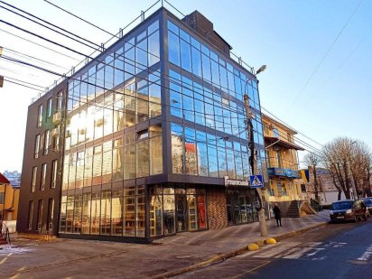 Оренда приміщення 55.2м2 Центр 3-й поверх БЦ Грушевський Хмельницький