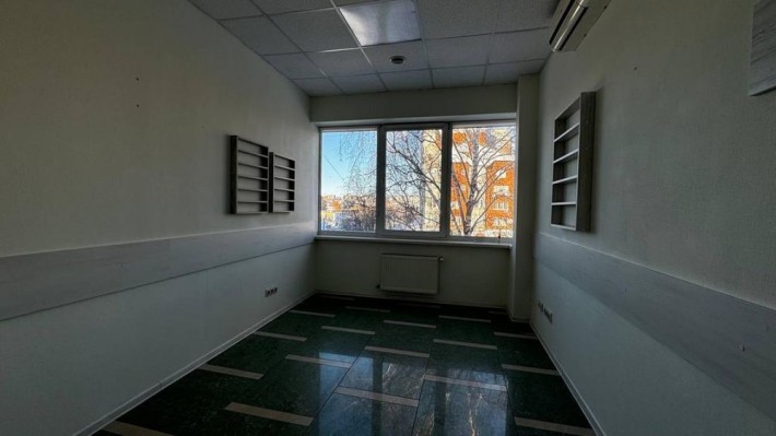 Оренда світлого офісу 13,2  м2, Центр - фото 1