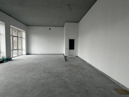 Комерція в оренду 73.6 м2, центр ,трафік Хмельницький