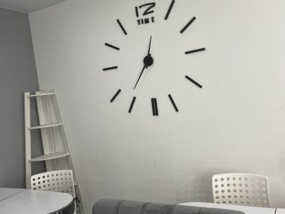 Аренда стола та кушетки (вся інфо в опису)