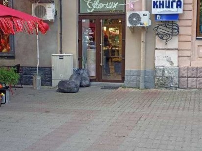 Здається в оренду комерц. прим. Стометрівка-фонтан. Центр. Ивано-Франковск