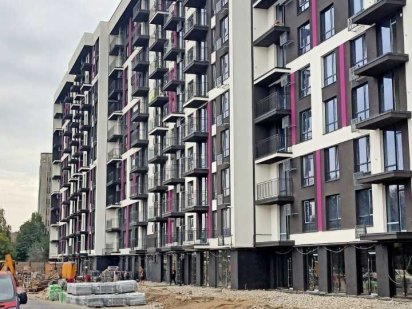 Здаються в оренду комерційні прим. ЖК "IQ House"(район Нафти газу) . Ивано-Франковск