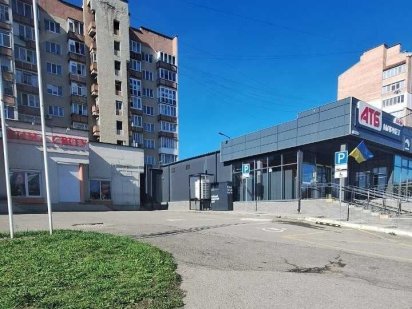 Оренда комерційного фасадного приміщення Івано-Франківськ