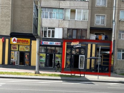 ЦЕНТР, Півд Бульвар, Прямо на зупинці, 45 кв.м. Ивано-Франковск