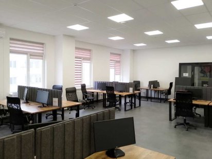 Центр! Автономний офіс з ремонтом, вул.Грушевського, 189 кв/м Івано-Франківськ