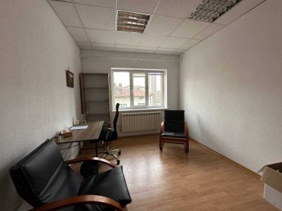 Оренда офісу 14.5м2  вул. Панаса Мирного центр міста SB Івано-Франківськ