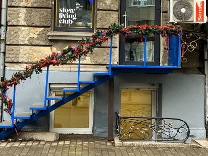 ВЛАСНИК ЦЕНТР Напівцокольне приміщення навпроти Пегасу Івано-Франківськ