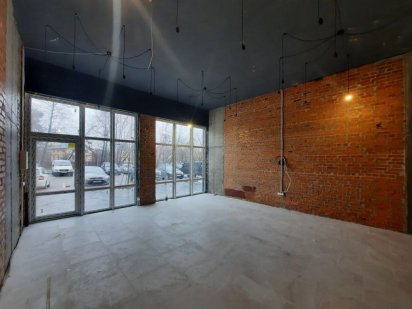 Фасадне приміщення з виходом на центральну пішохідну зону Ірпінь