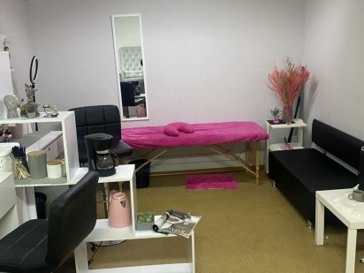 Здам вмебльовану студію або робоче місце для майстра Луцьк