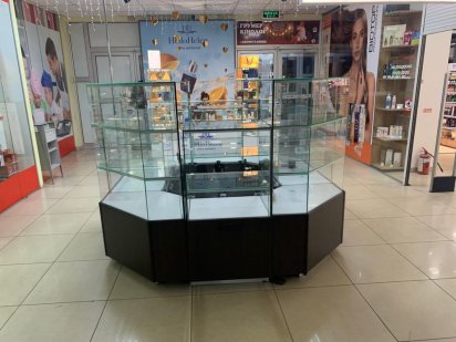 Сдам островок на 95 кв  в Т.Ц Миллениум Кривой Рог