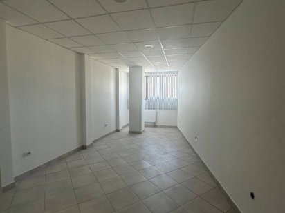 Оренда офісу 24 м біля стометрівки з можливим виводом води Івано-Франківськ