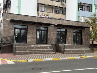 Здам фасадне приміщення, центр міста Ірпінь