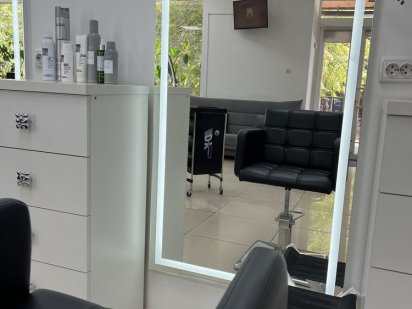 Місце майстра Аренда перукар бровіст парикмахер Кривой Рог