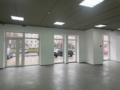 Здам в оренду комерційне приміщення на вул. Івасюка (ЖК "Водограй") Івано-Франківськ