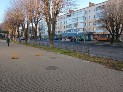 Здам в довгострокову оренду комерційне приміщення по пр. Перемоги. Луцк