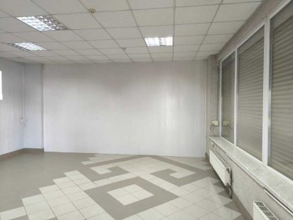 Оренда комерційного приміщення 90 м.кв.по вул. Молодіжній Івано-Франківськ