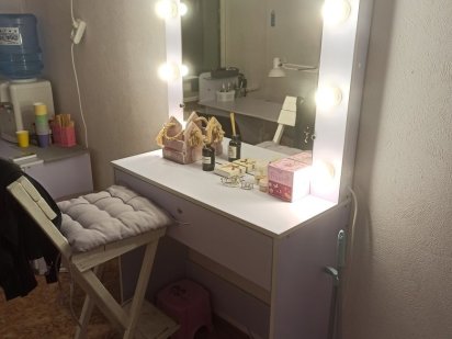 Робоче місце для майстра бровіста,візажиста 2000 за цілий місяць Полтава