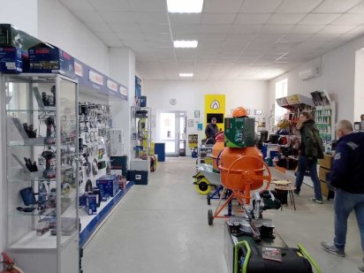 Торгово-складське приміщення з ремонтом, вул.Дудаєва, 94 кв/м Івано-Франківськ