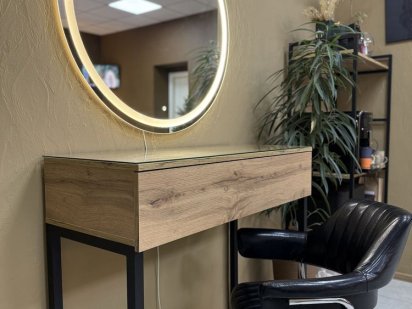 Робоче місце візажиста бровіста Суми