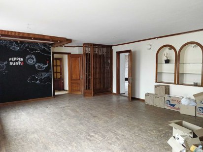 Сдам в аренду помещение на Шуменском 100 м.кв в р-не рынка. Херсон