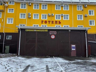 В. Омеляна 168м2 Здам БОКС біля дороги поруч з ХУТОРОМ Рівне