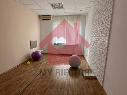 Оренда приміщення по вул Новака Ужгород