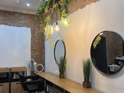 Здається в оренду місце перукаря в салоні Чернівці